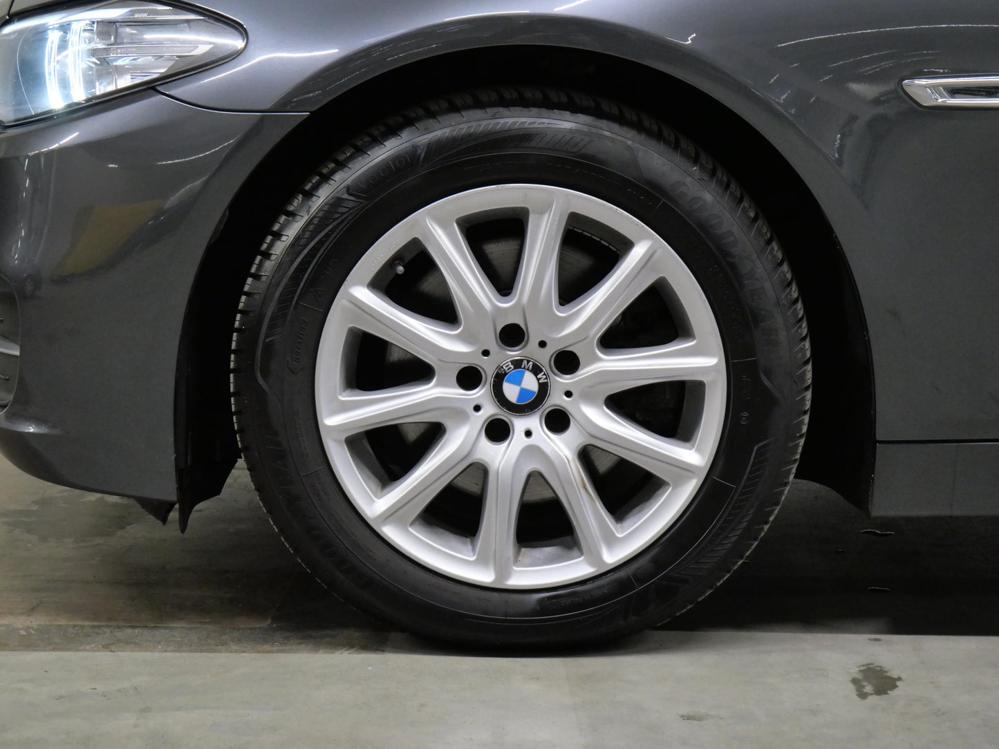 BMW Řada 5 520d 140 kW Touring