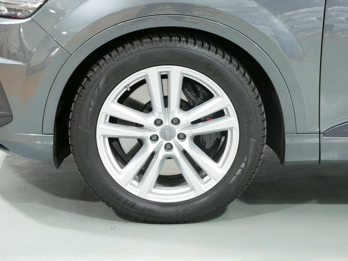 Audi SQ7 4.0 TDI V8 320 kW S-line
