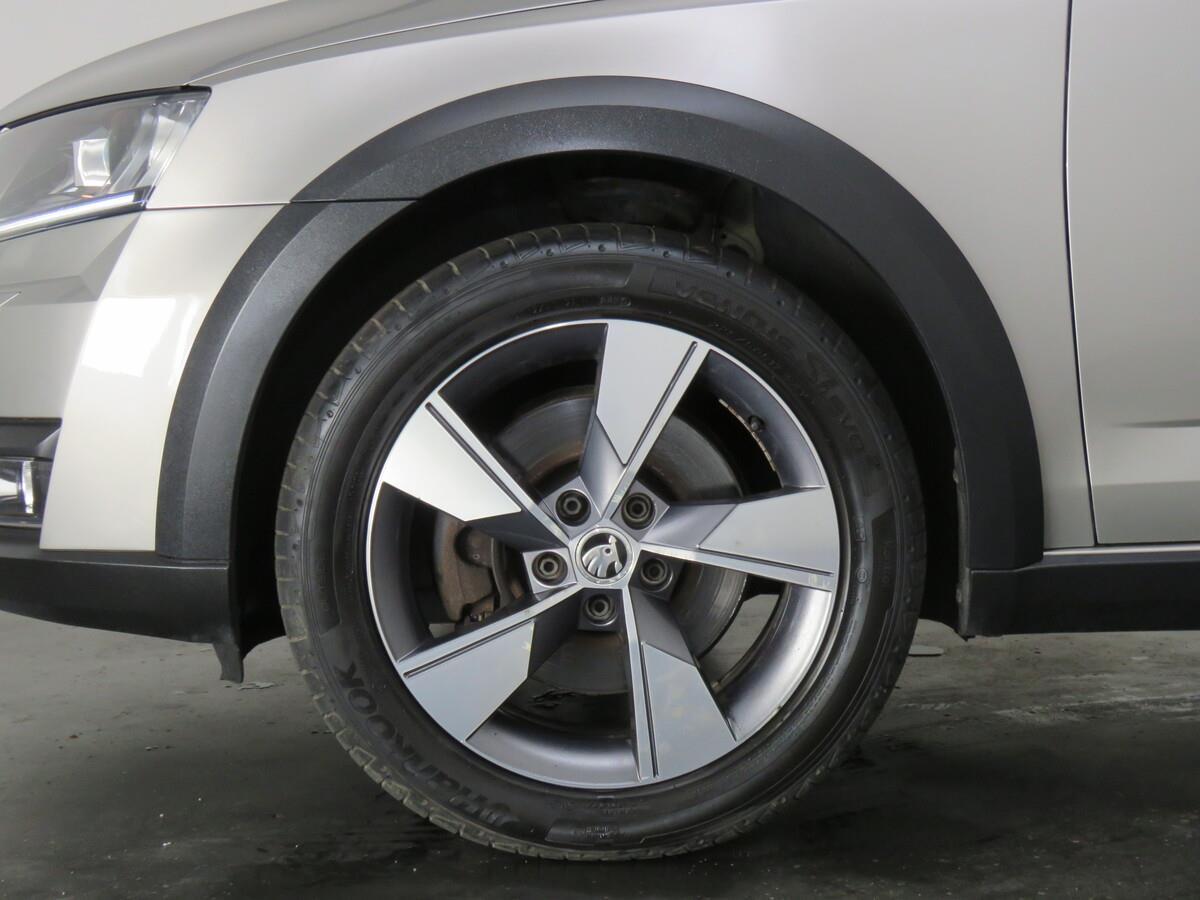 Škoda Octavia 2.0 TDI 135 kW Scout