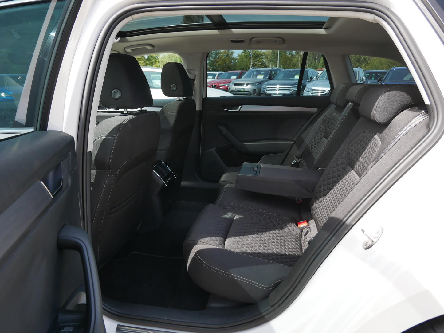 Škoda Superb 2.0 TDI 110 kW STYLE