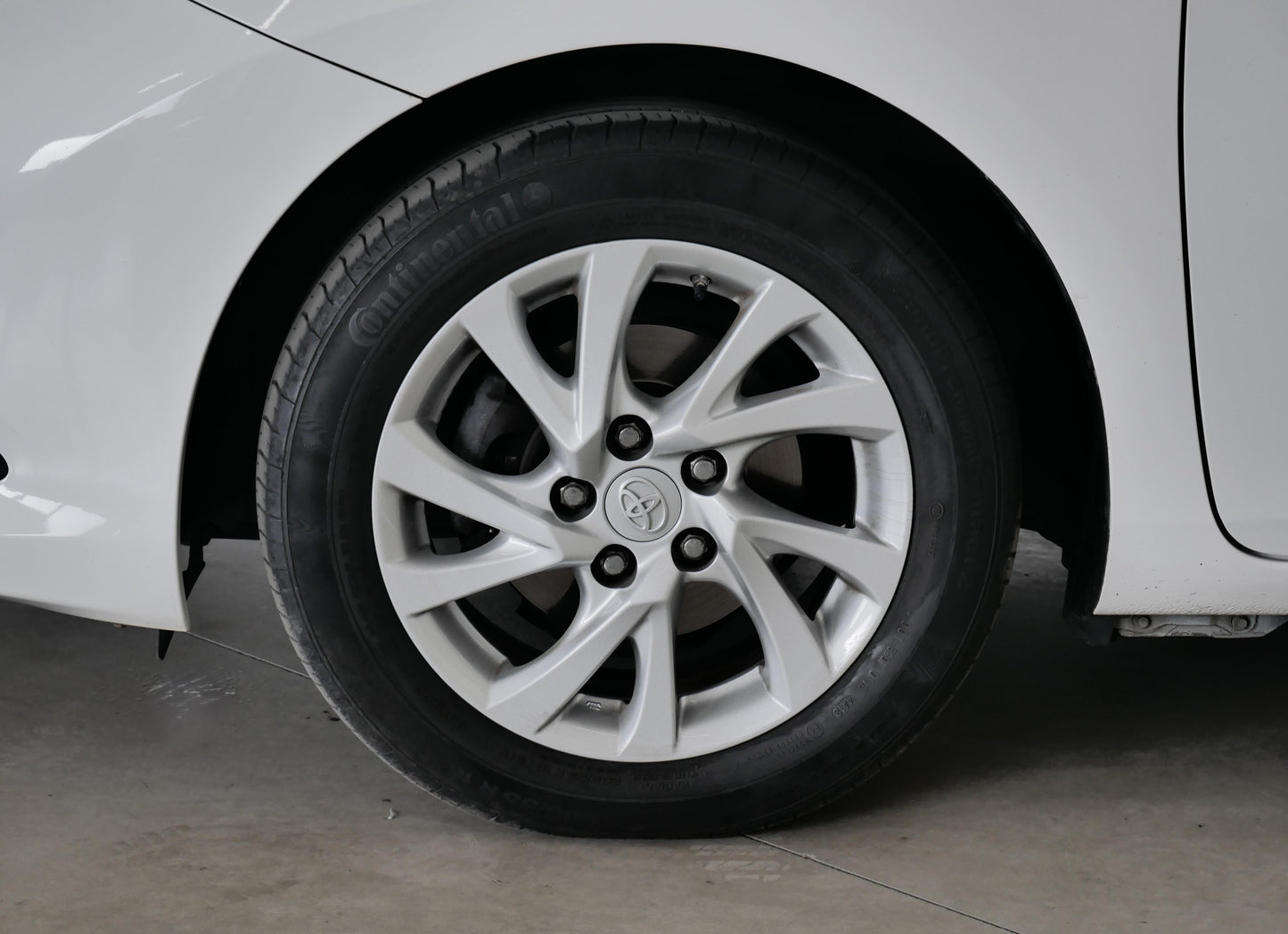 Toyota Auris 1.6i 97 kW Valvematic