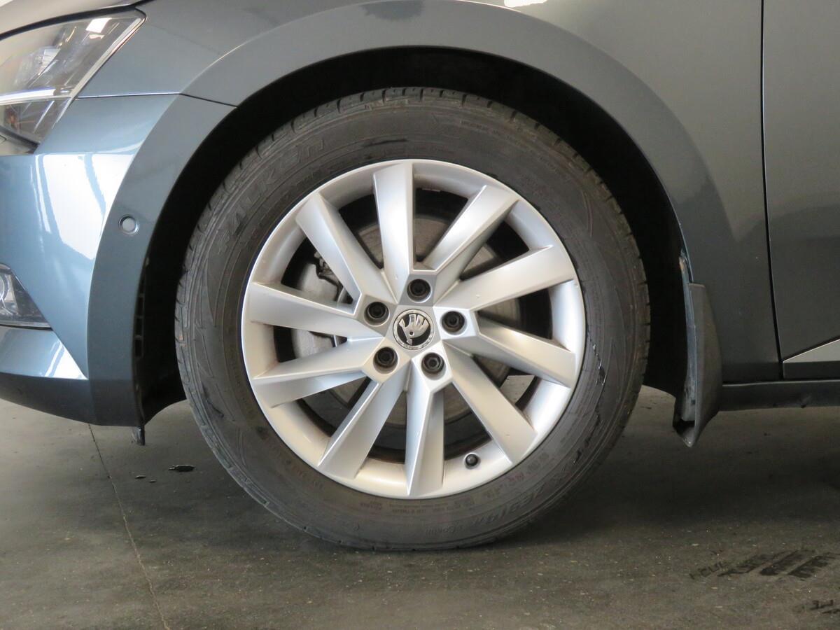 Škoda Superb 2.0 TDI 140 kW Style