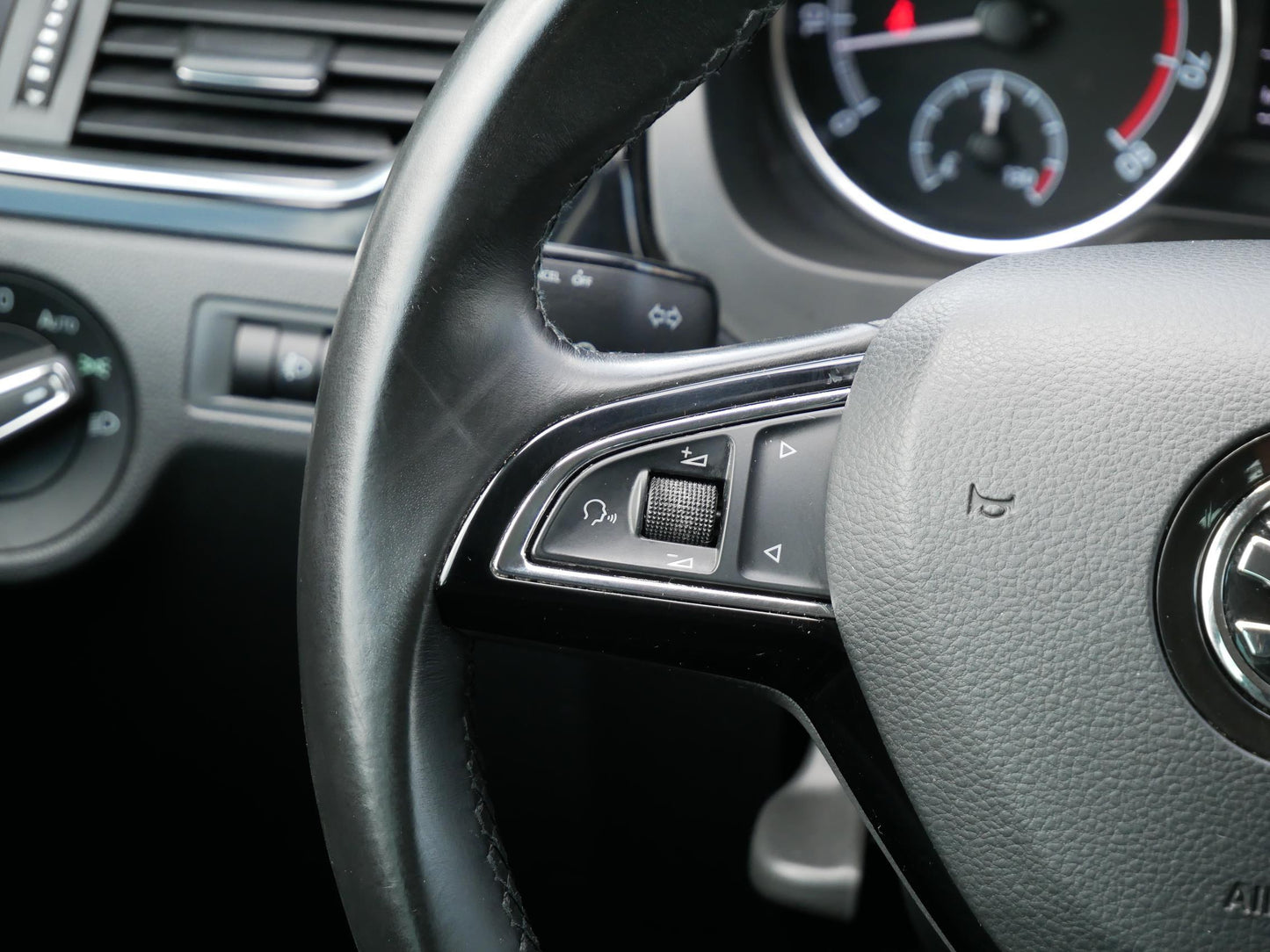 Škoda Rapid 1.4 TSI 92 kW STYLE PLUS