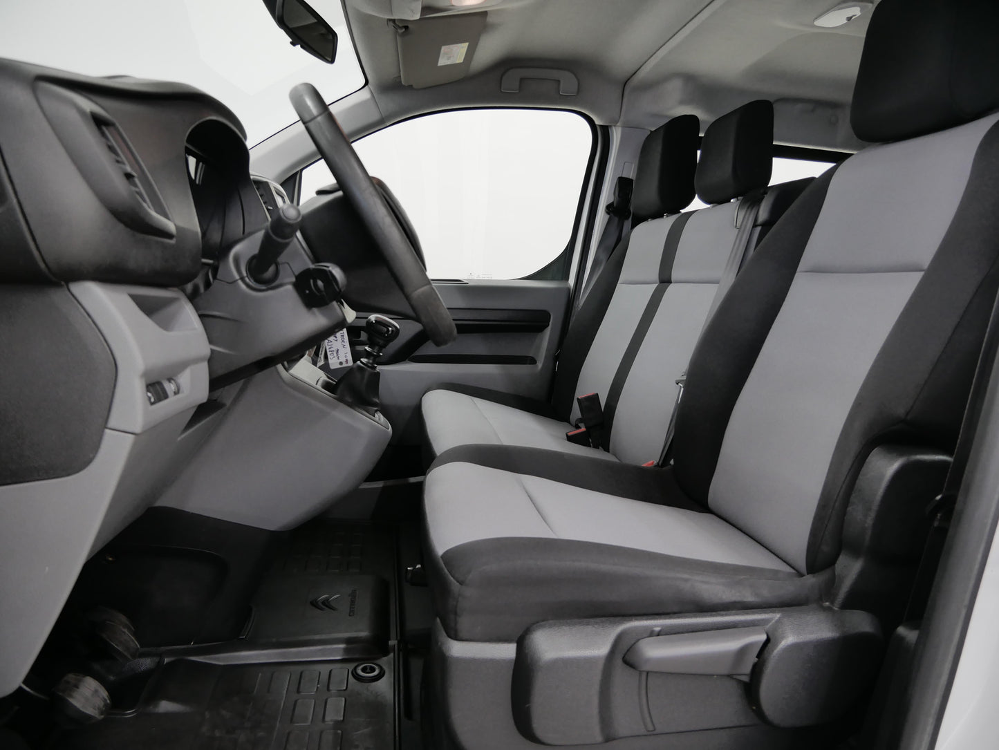 Citroën Jumpy L1H1 2.0 HDI 110 kW 6 Míst