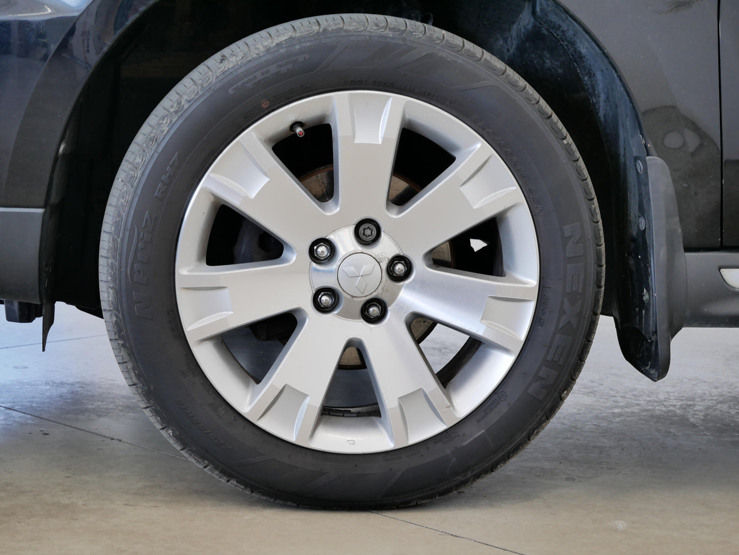 Mitsubishi Outlander 2.2 DI-D MIVEC 130 kW 4WD