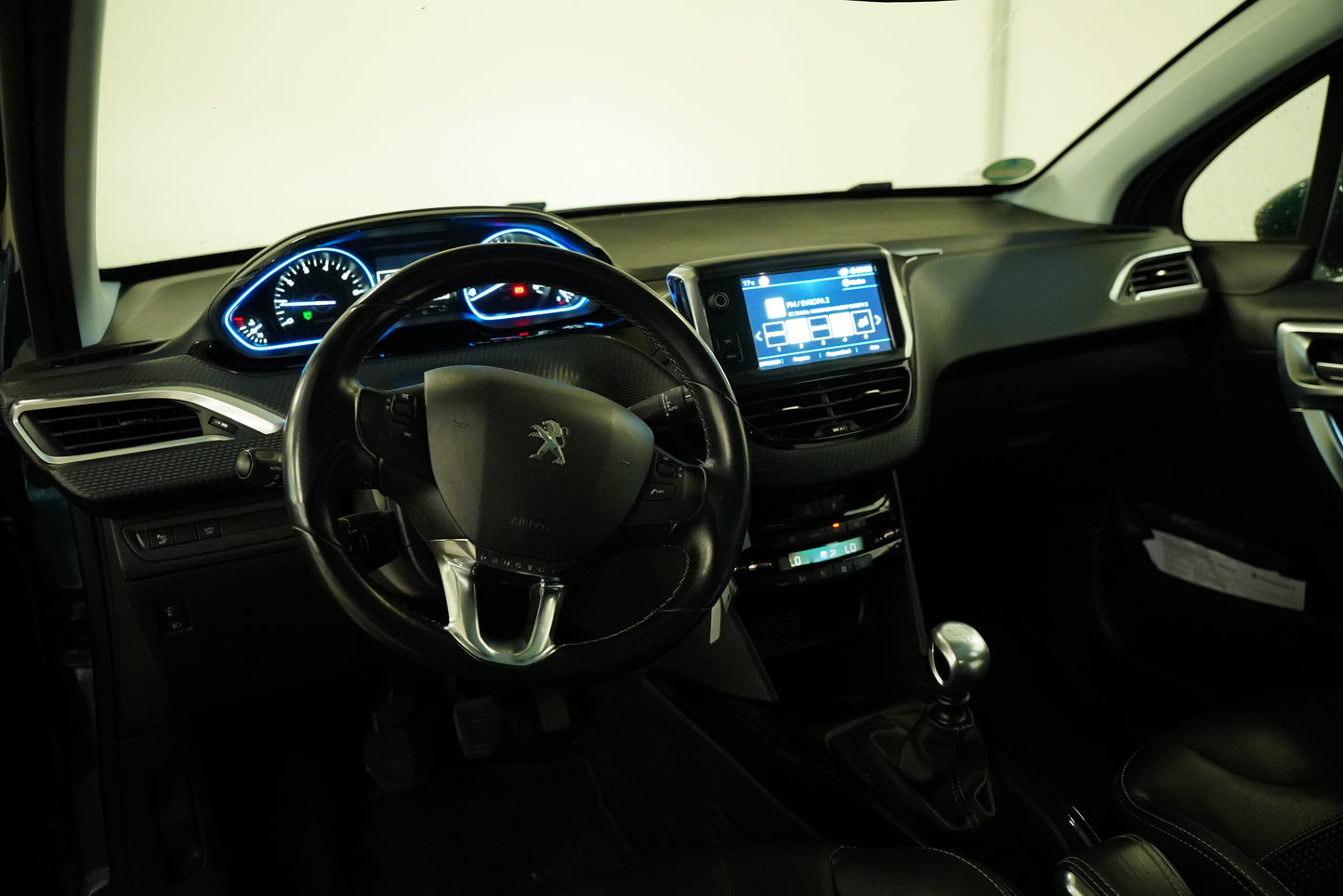 Peugeot 2008 1.2 PureTech 96 kW Allure