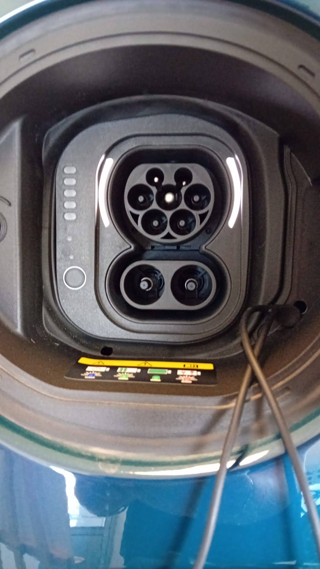 Fiat 500e Hatchback 42kWh dojezd ve městě až 320km