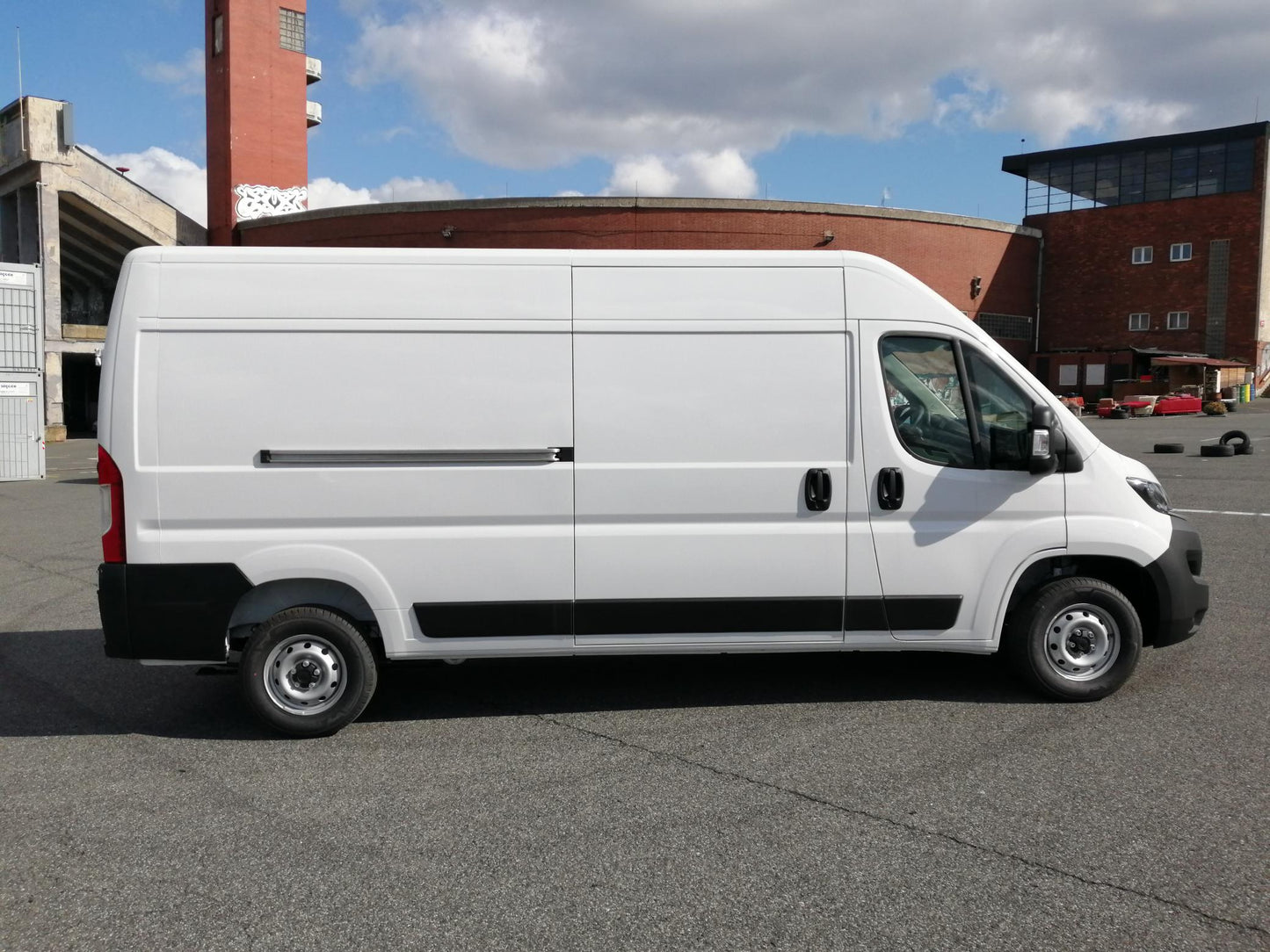 Fiat Ducato Easy Pro 2,2 MTJ 140k L3H2