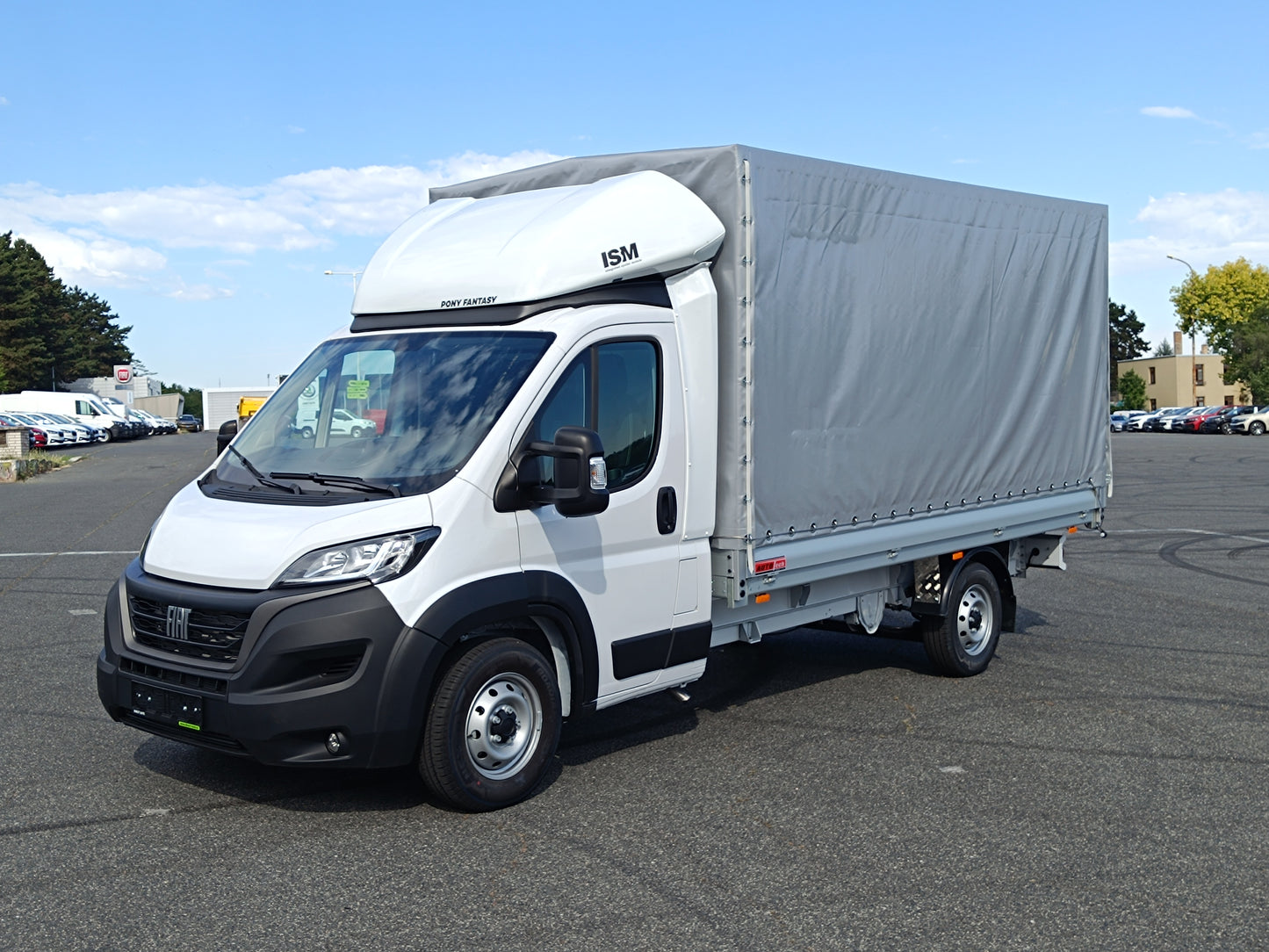 Fiat Ducato Maxi Kabina 2,2 MTJ 180k 35 L4 Podvozek + valník s plachtou 8 palet