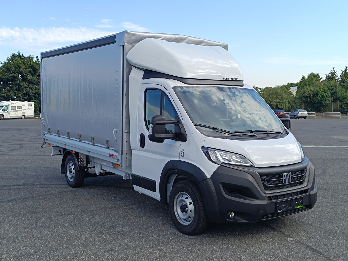 Fiat Ducato Maxi Kabina 2,2 MTJ 180k 35 L4 Podvozek + valník s plachtou 8 palet