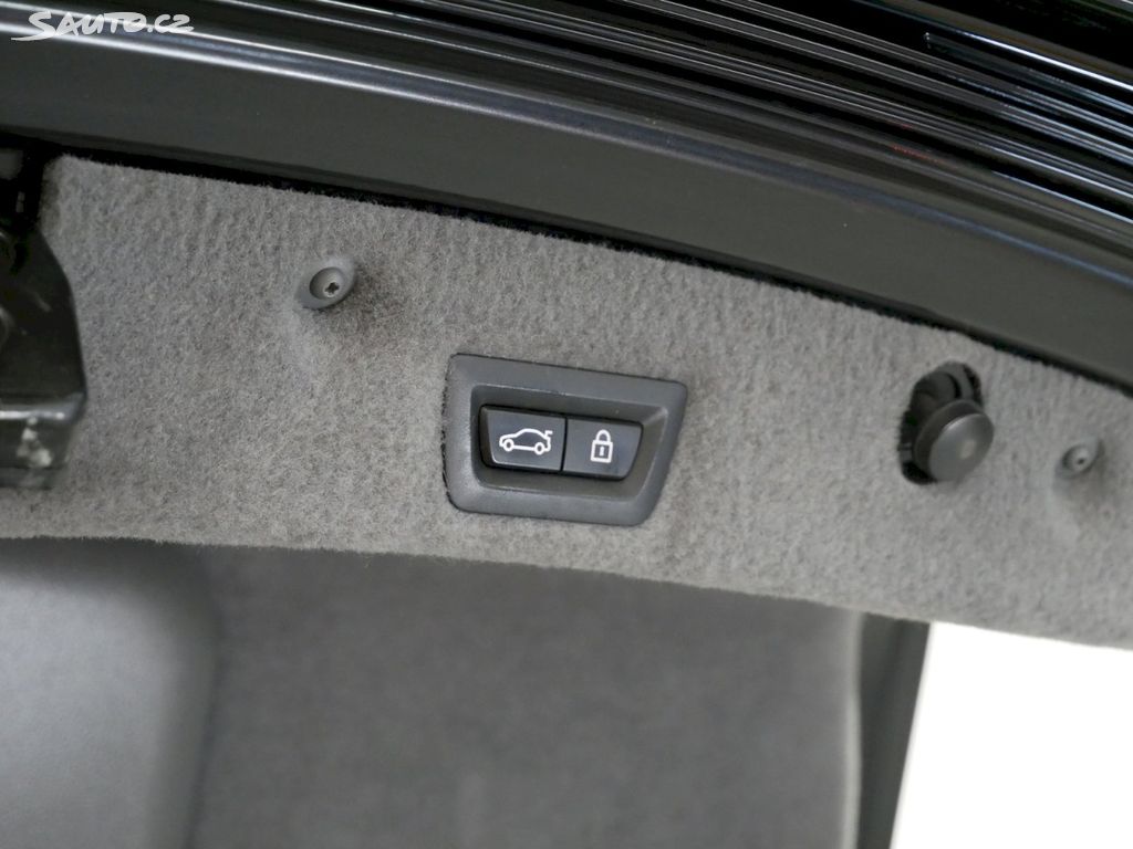 BMW 740 740D/225kW/NAVI/XENON/HUD/360°