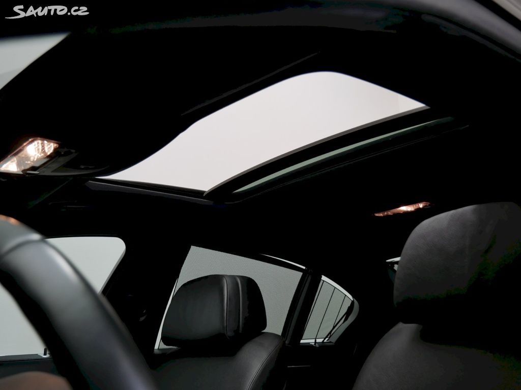 BMW 740 740D/225kW/NAVI/XENON/HUD/360°