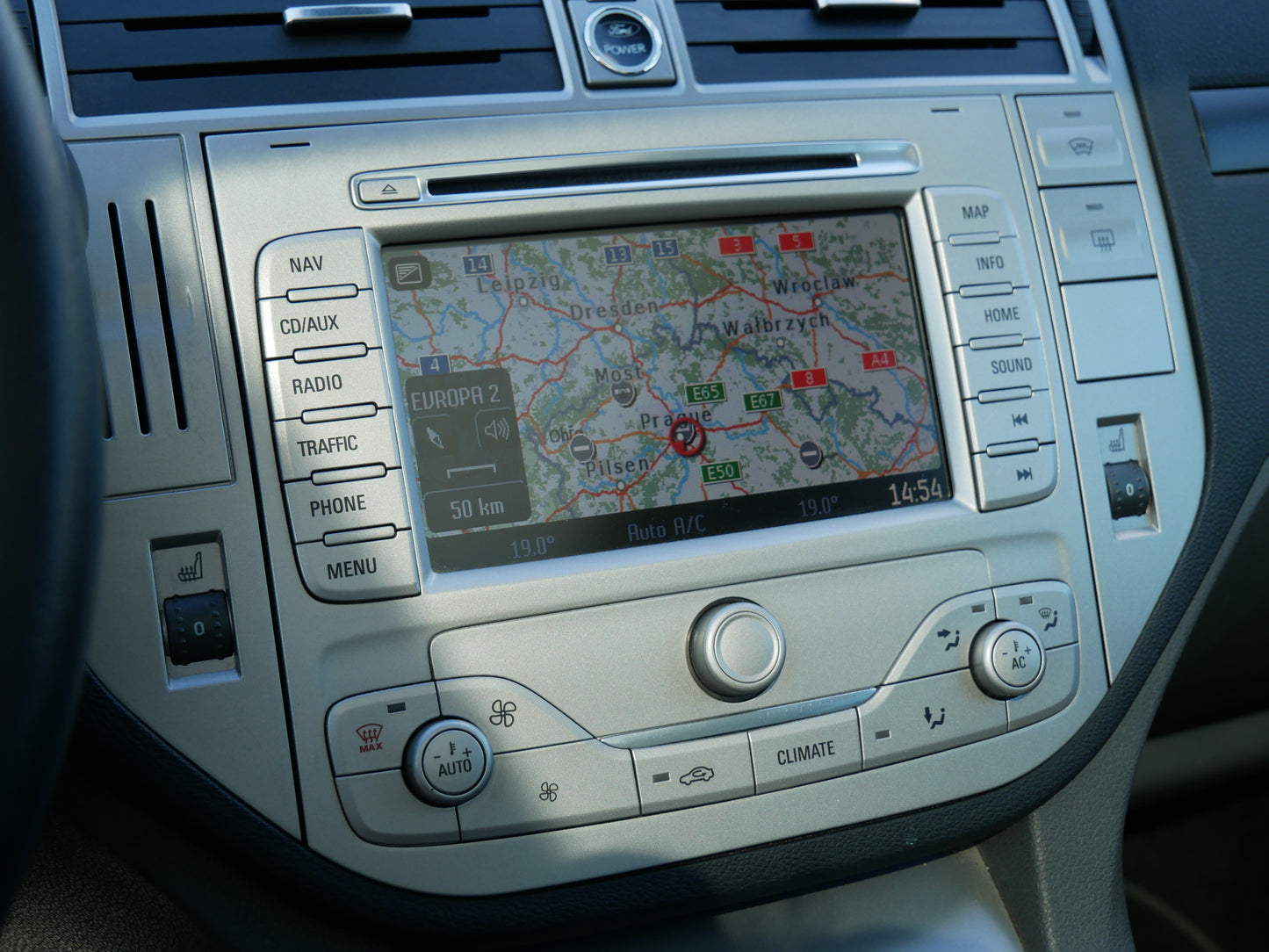 Ford Kuga 2.0 TDCI 120 kW Champions Edition