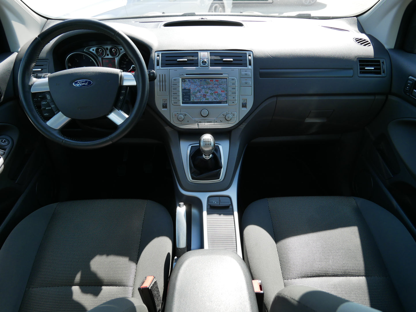 Ford Kuga 2.0 TDCI 120 kW Champions Edition
