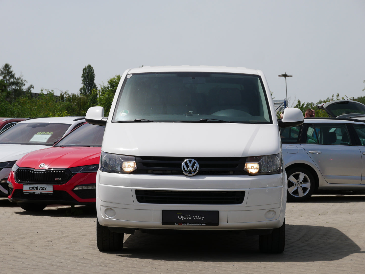 Volkswagen Transporter Kombi 2.0 TDI 84 kW 9 Míst