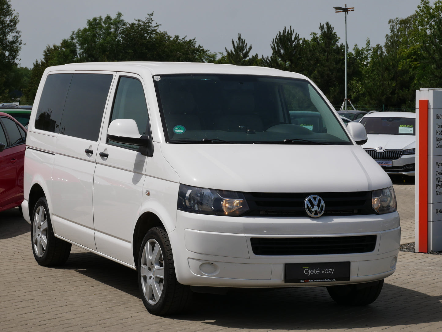 Volkswagen Transporter Kombi 2.0 TDI 84 kW 9 Míst
