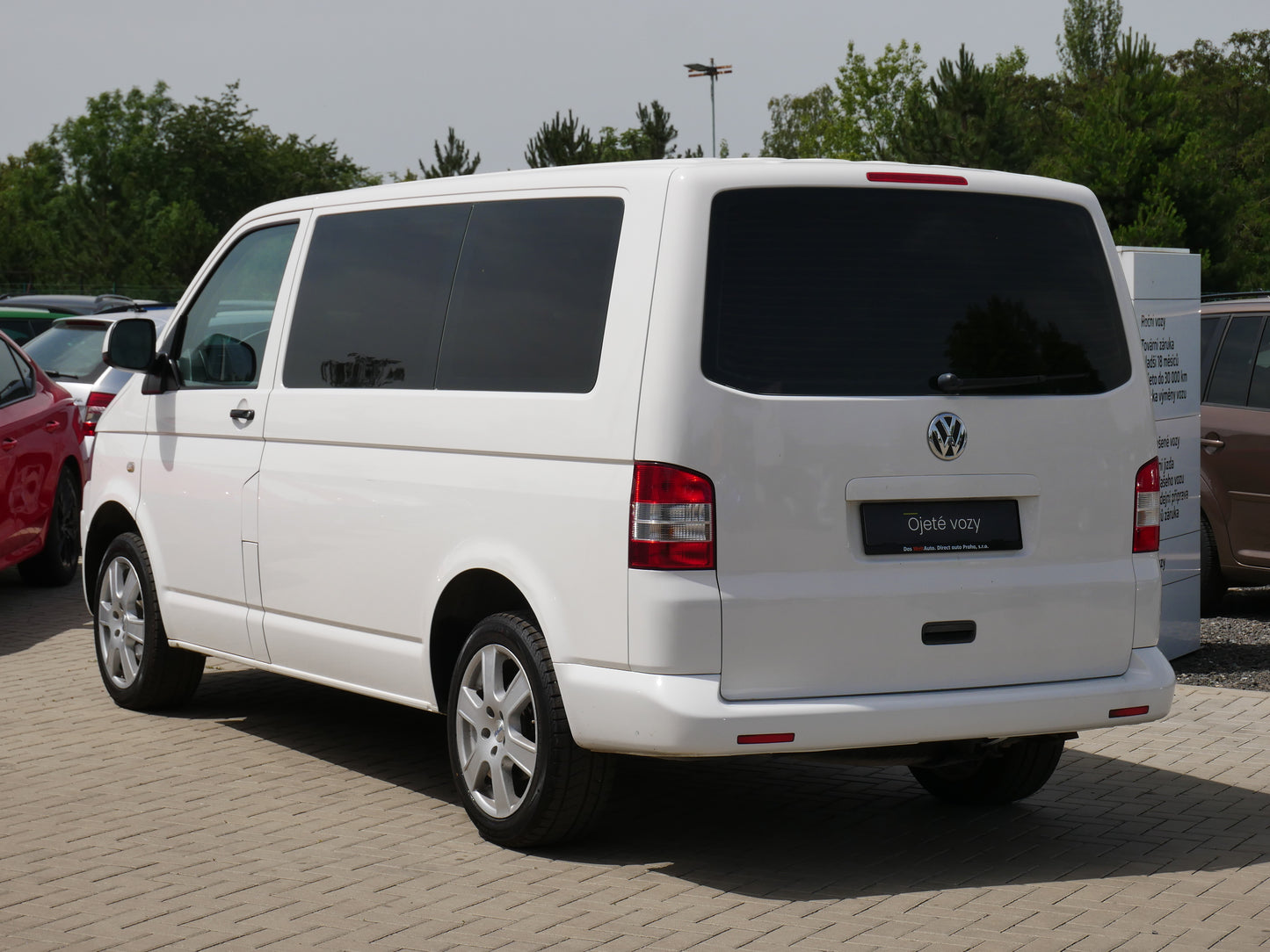 Volkswagen Transporter Kombi 2.0 TDI 84 kW 9 Míst
