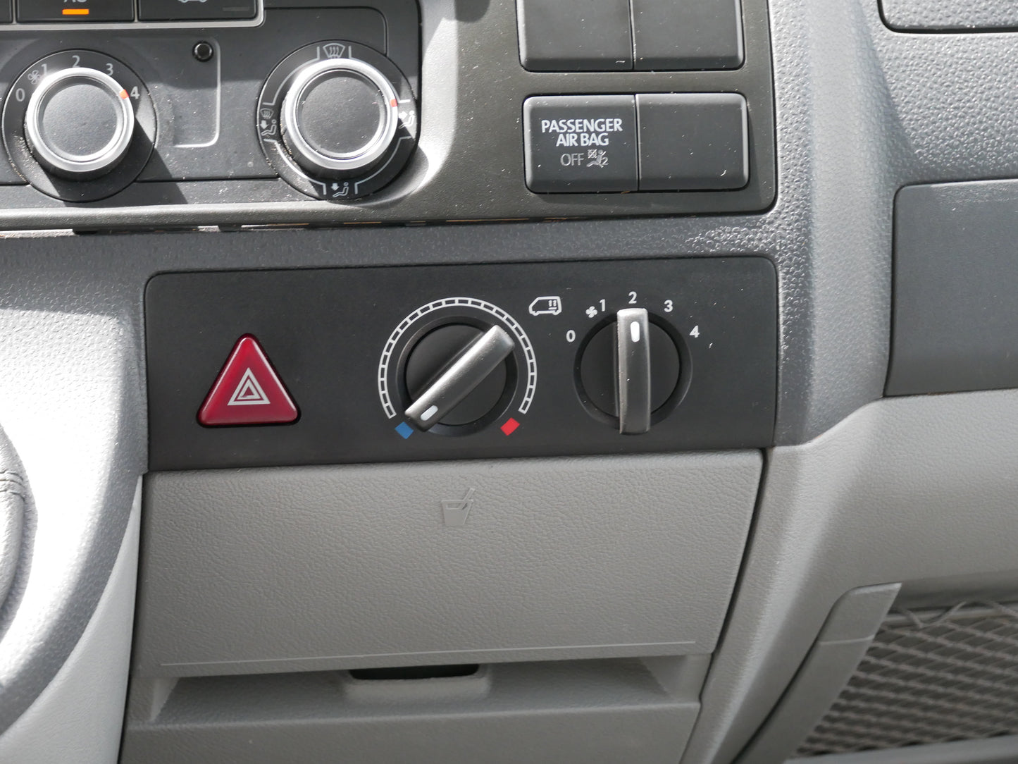 Volkswagen Transporter Kombi 2.0 TDI 84 kW 9 Míst