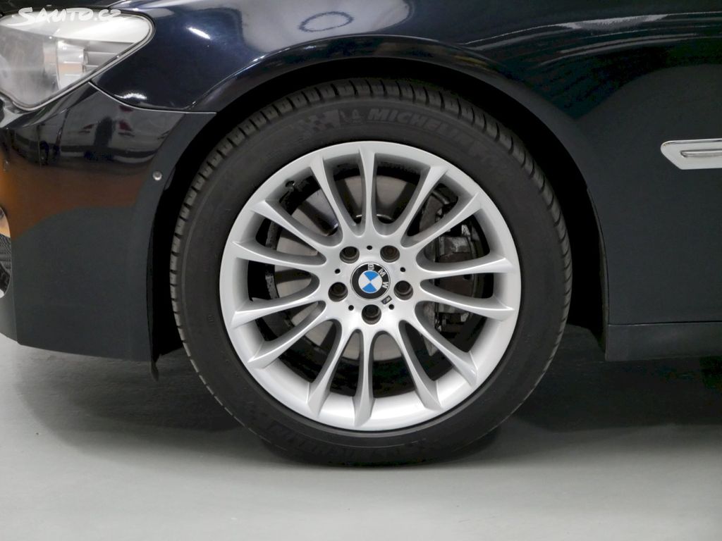 BMW 740 740D/225kW/NAVI/XENON/HUD/360°