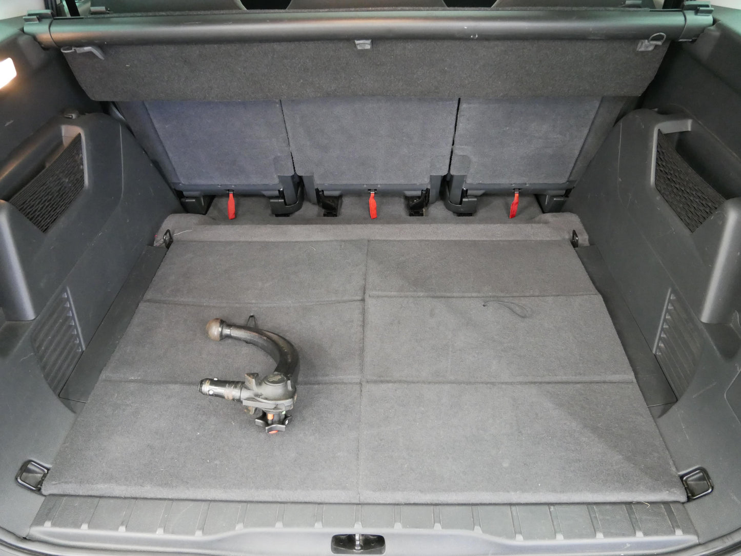 Peugeot 5008 2.0 HDi 110kW Business line