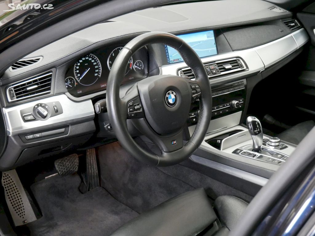 BMW 740 740D/225kW/NAVI/XENON/HUD/360°