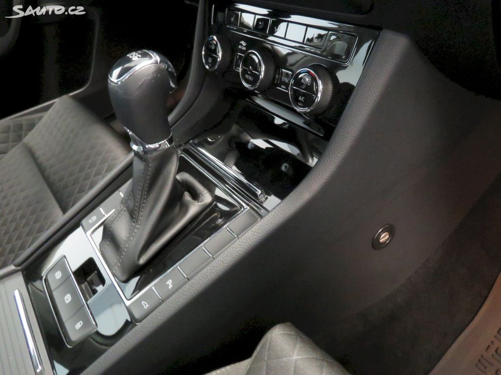Škoda Superb 1.5 TSI 110kW DSG Style