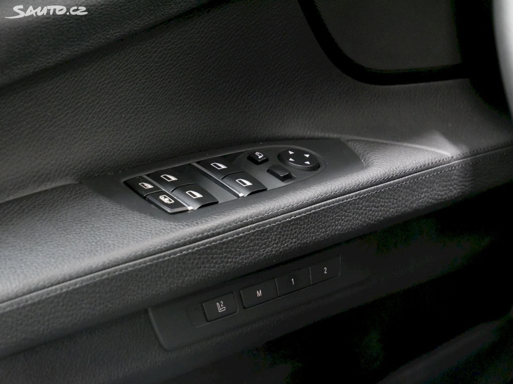 BMW 740 740D/225kW/NAVI/XENON/HUD/360°