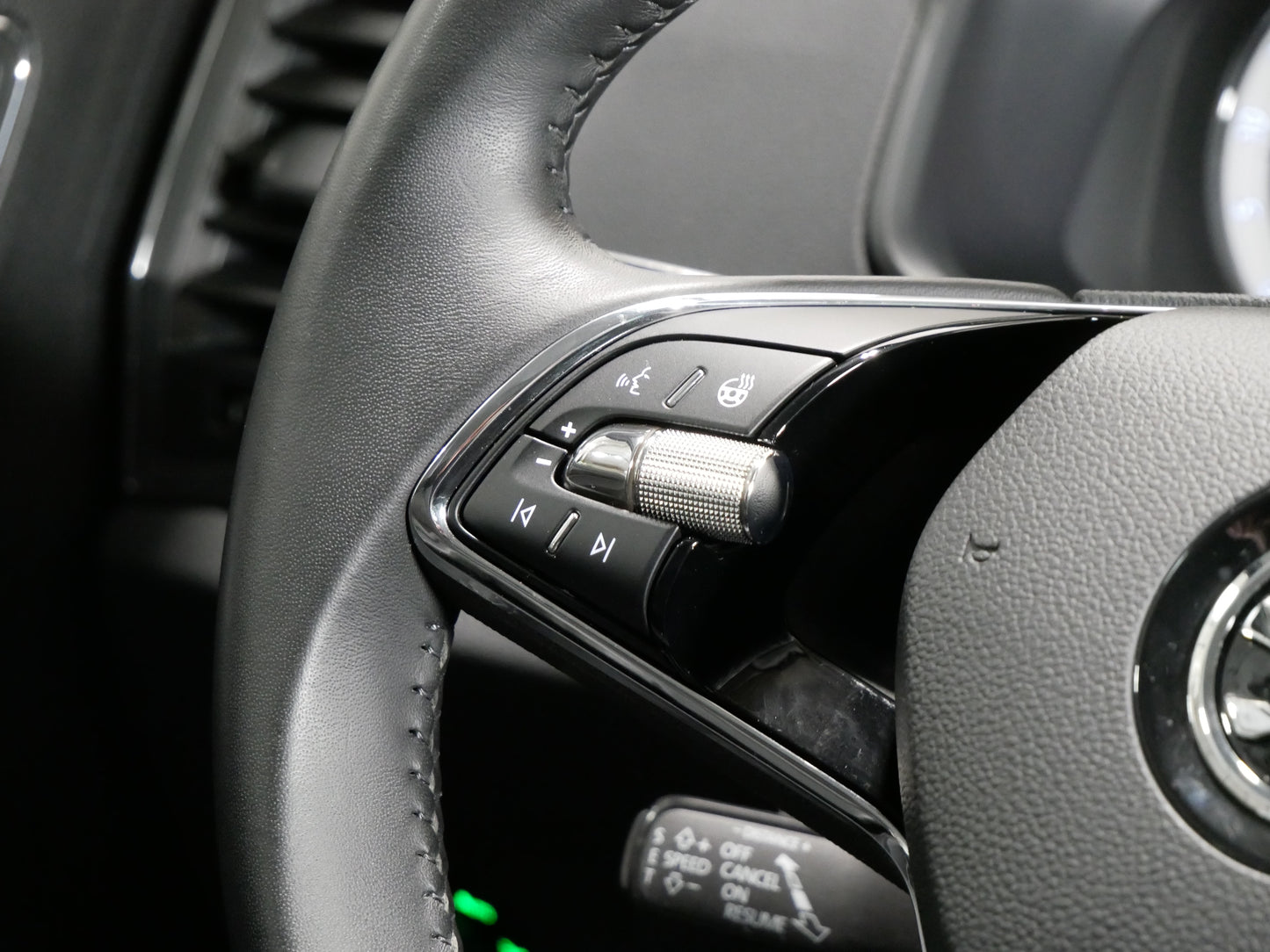 Škoda Karoq 2.0 TDI/85kW/STYLE+/KAMERA/LED/DPH