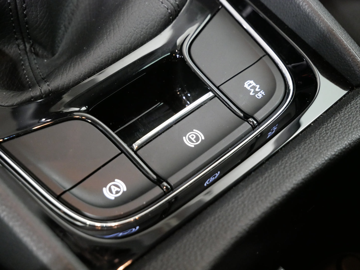 Škoda Karoq 2.0 TDI/85kW/STYLE+/KAMERA/LED/DPH