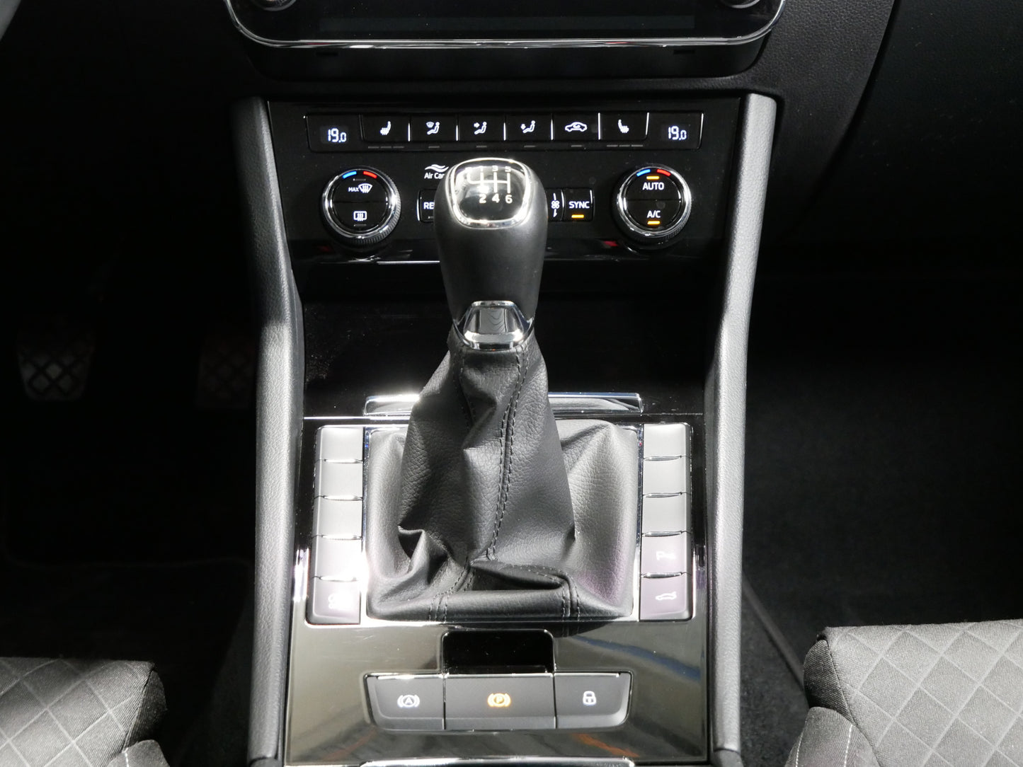 Škoda Superb 2.0 TDI Style