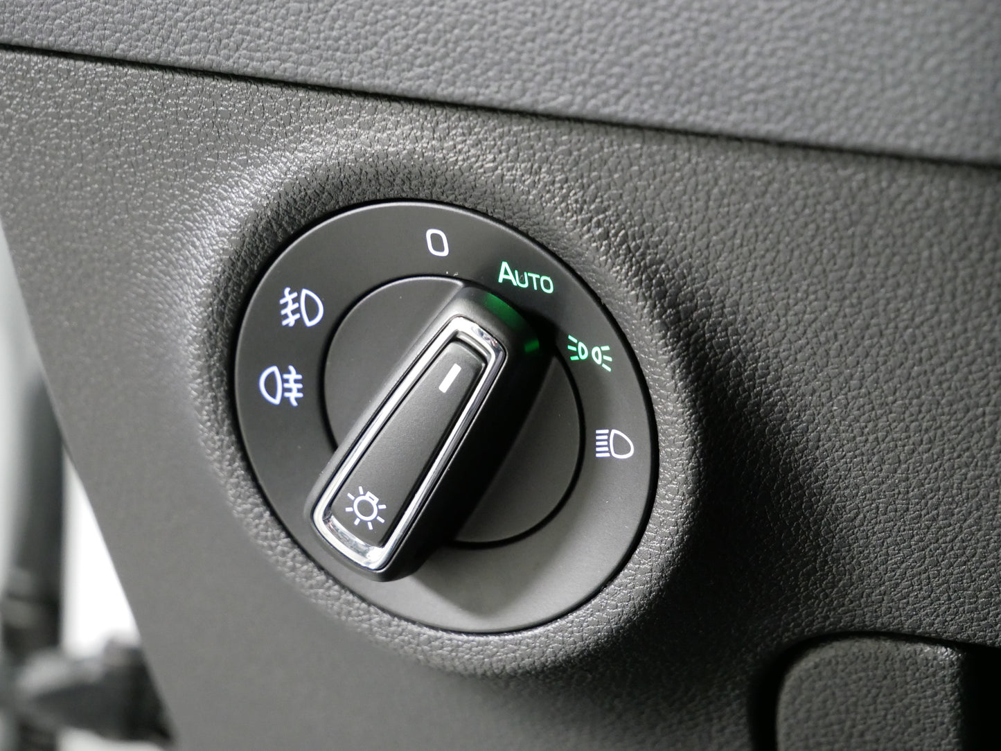 Škoda Karoq 2.0 TDI/85kW/STYLE+/KAMERA/LED/DPH