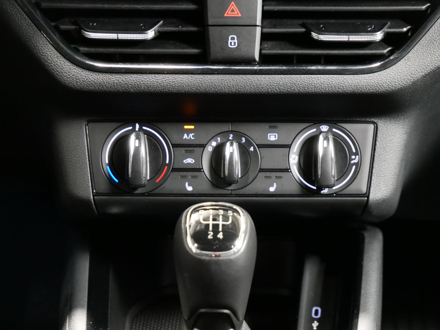 Škoda Scala 1.0 TSI/70 kW/AMBITION/LED/DPH/TEMPOMAT