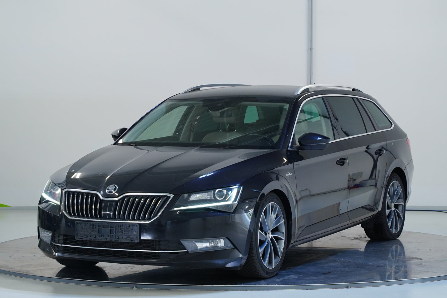 Škoda Superb 2.0 TDI 140 kW DSG L&K