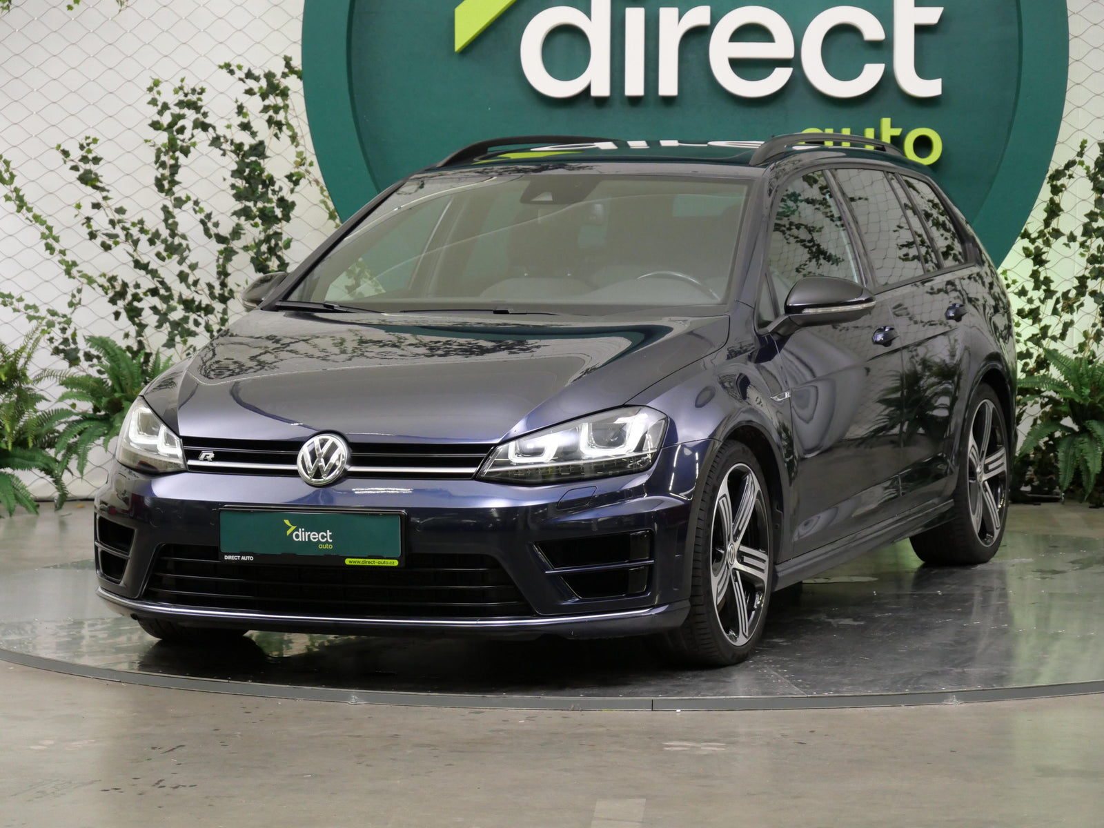 Volkswagen Golf 2.0 TSI 221 kW 4Motion "R" – foto 1
