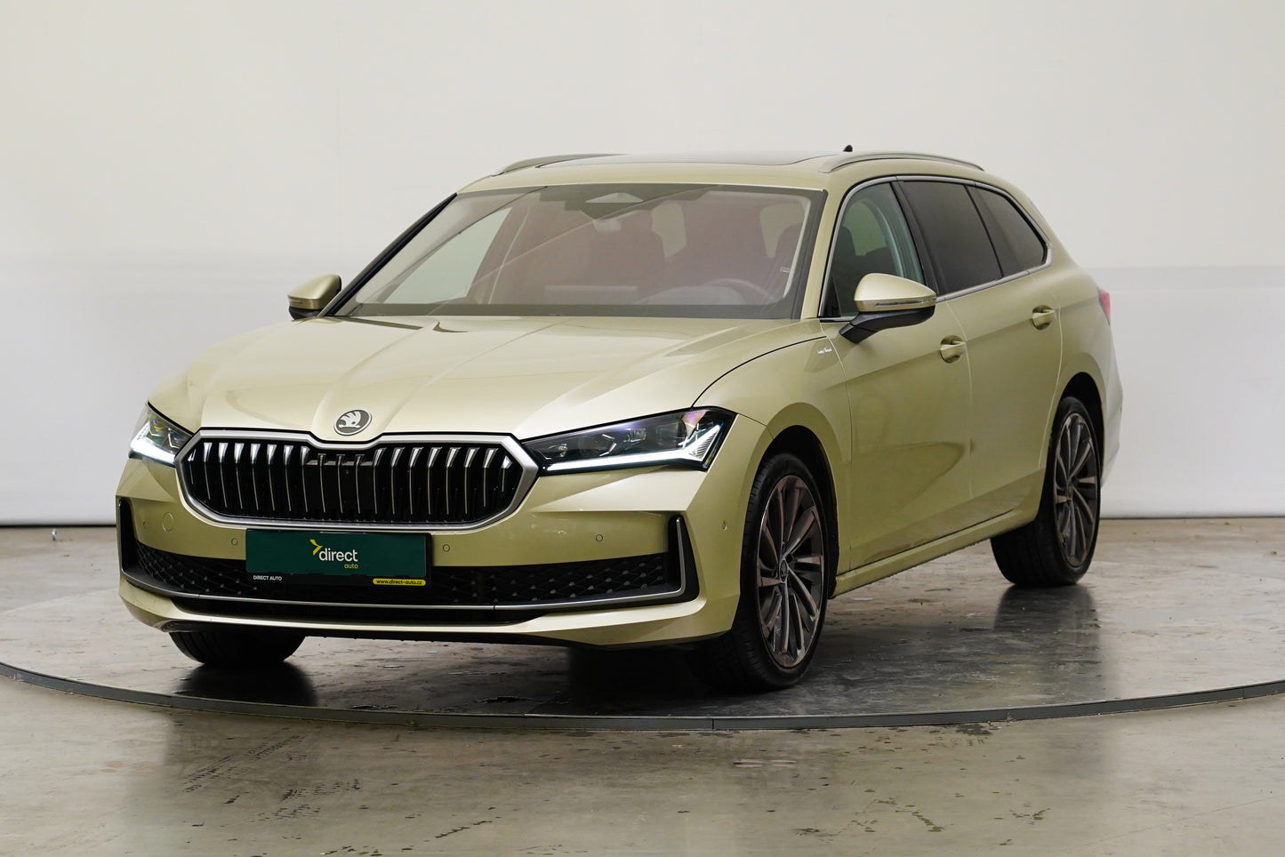 Škoda Superb 2.0 TDI 142 kW DSG 4x4 L&K
