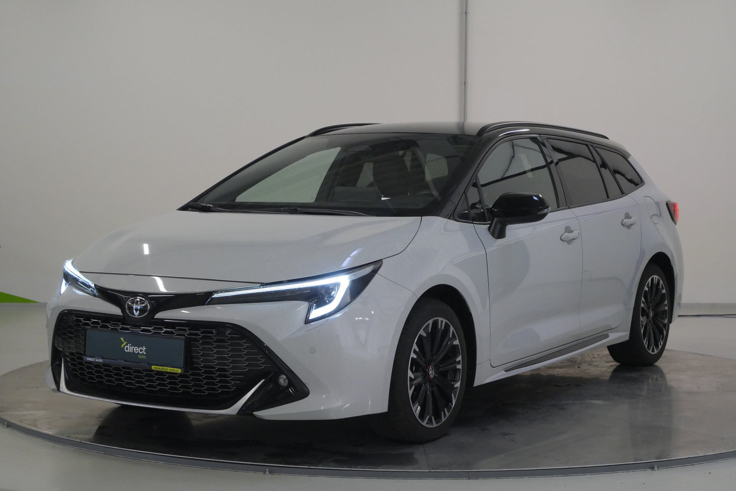 Toyota Corolla 1.8 E-CVT 72 kW GR