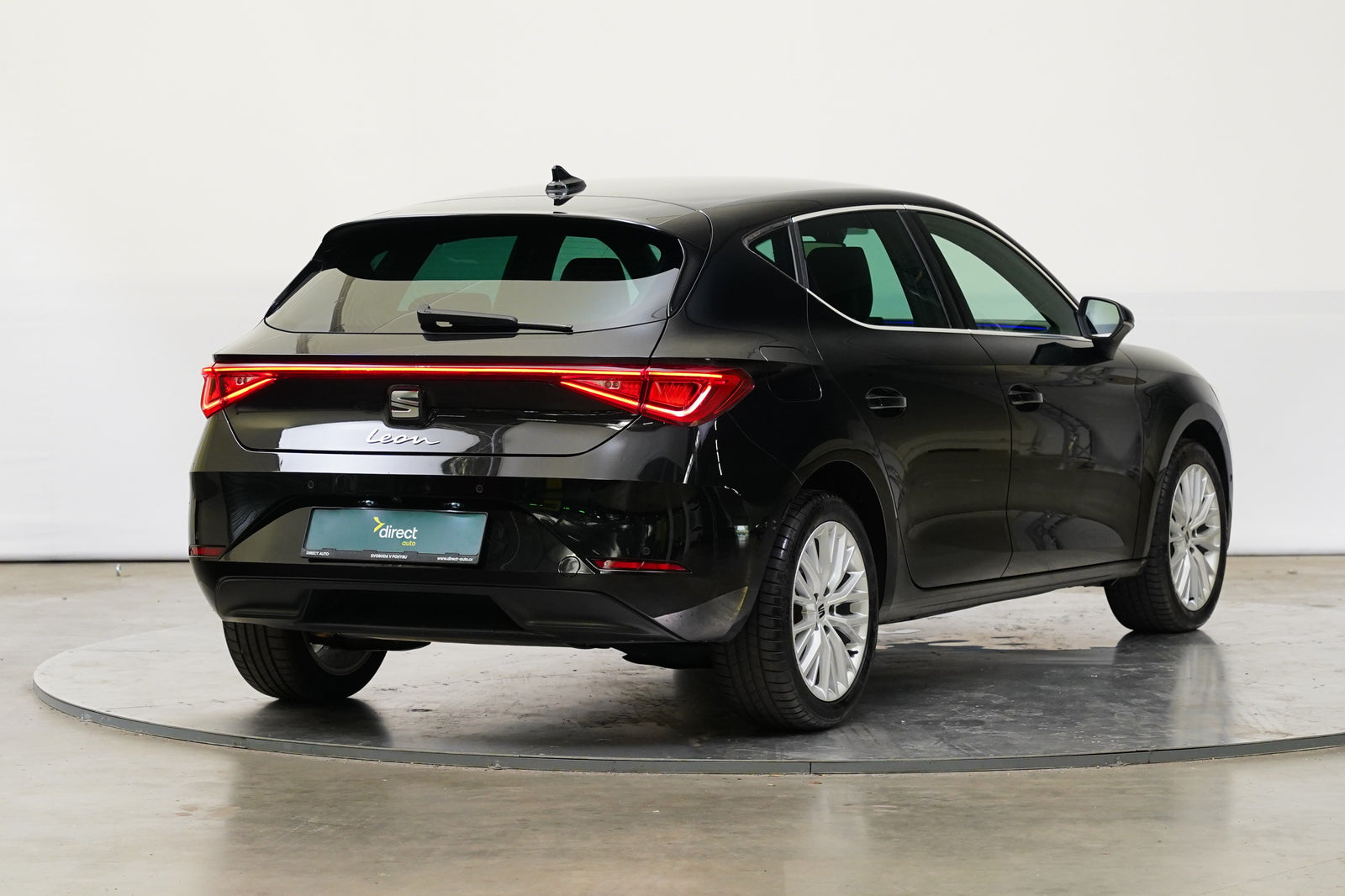 Seat Leon 2.0 TSI 140 kW DSG Xcellence – foto 2