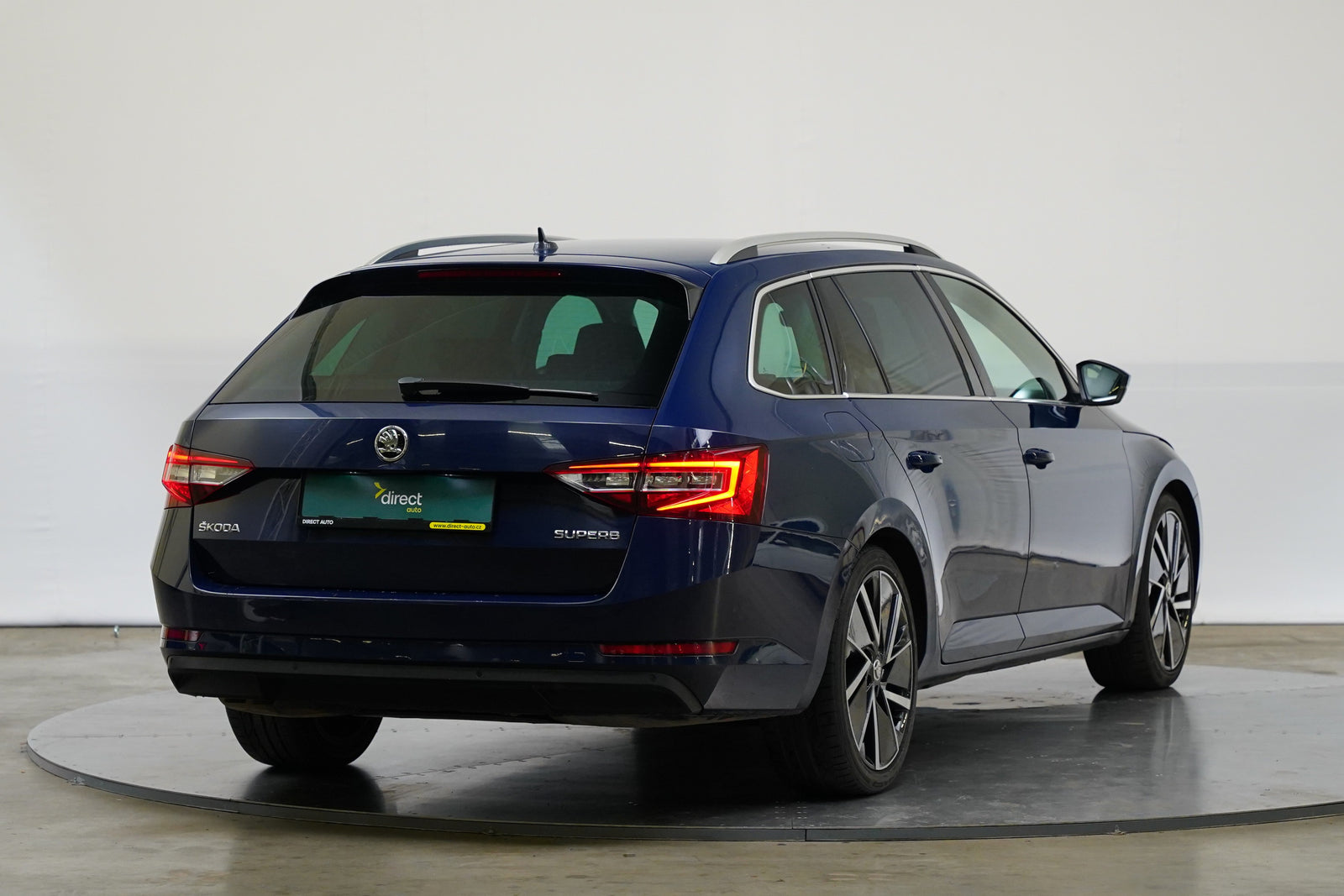 Škoda Superb 2.0 TDI 140 kW DSG Style – foto 2