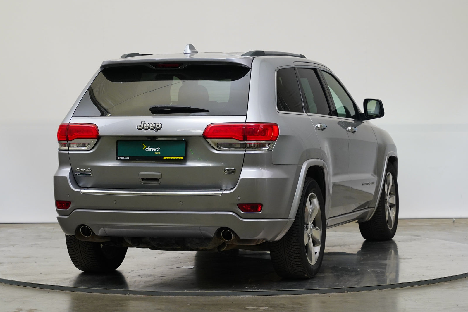 Jeep Grand Cherokee 3.0 CRD 184 kW 4x4 Overland – foto 2