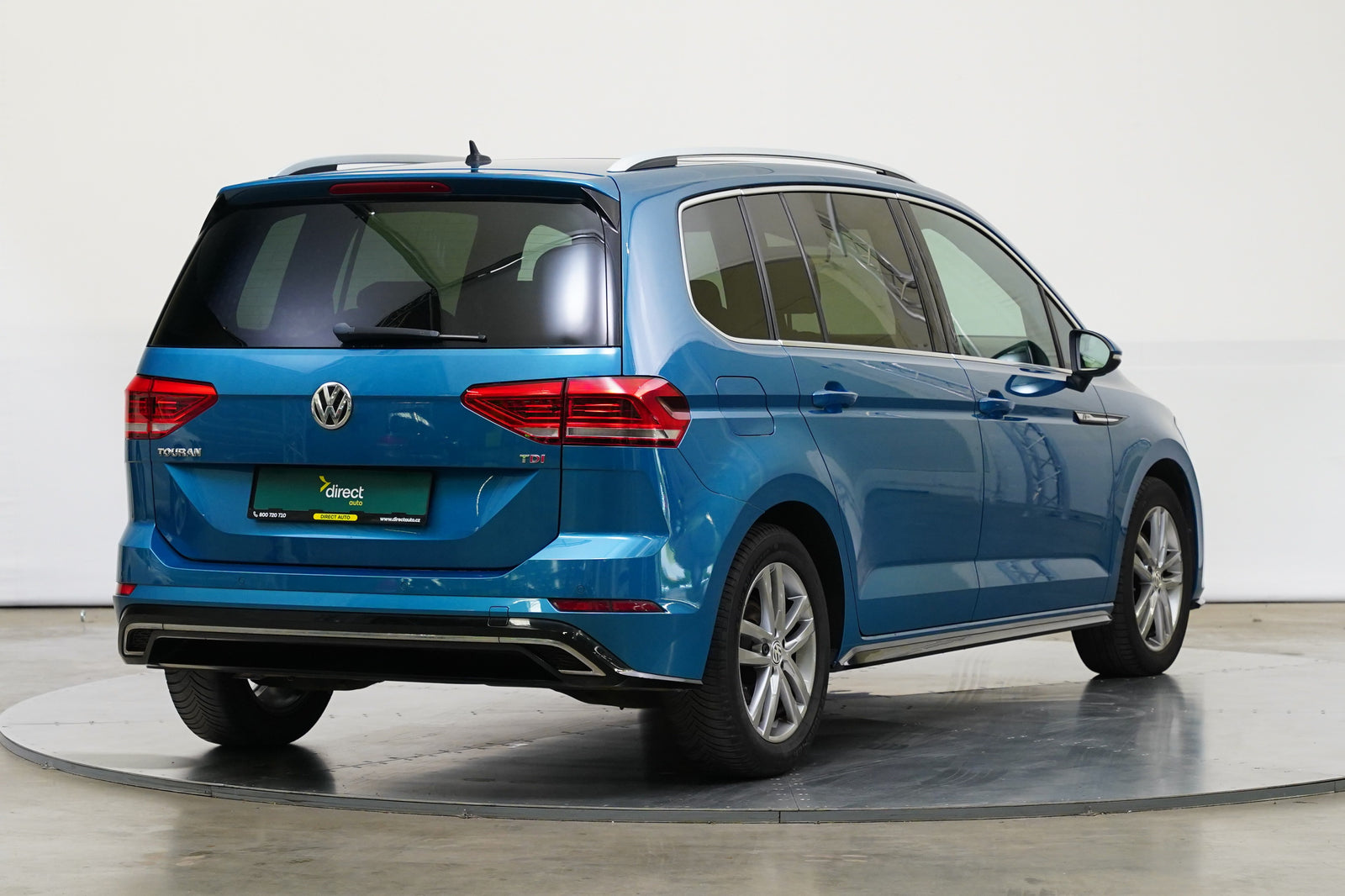 Volkswagen Touran 1.6 TDI 85 kW R-Line – foto 2
