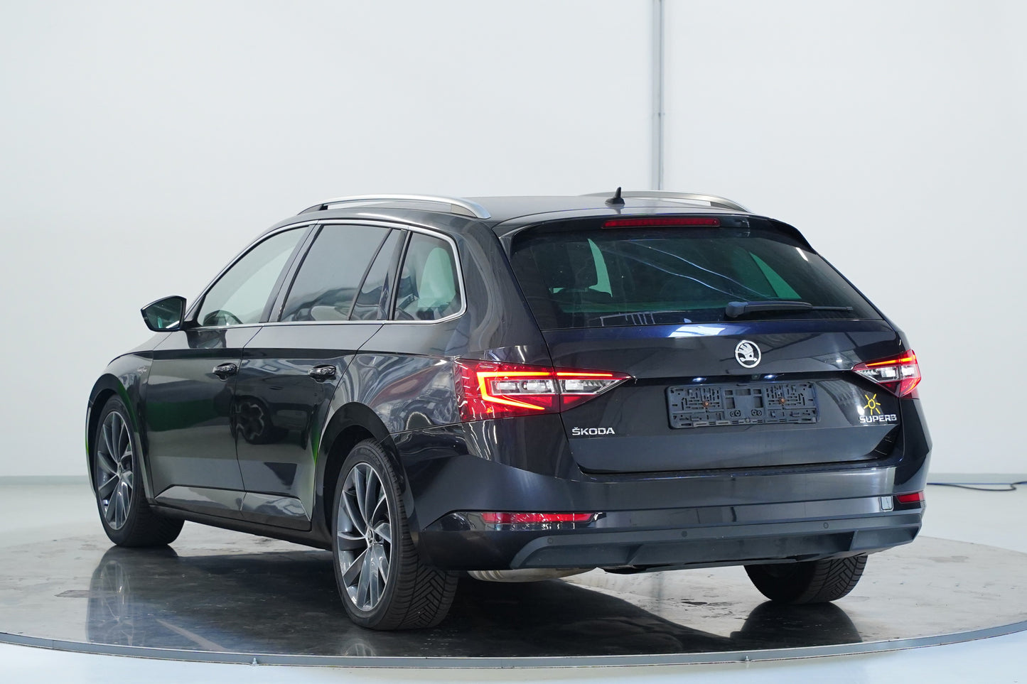 Škoda Superb 2.0 TDI 140 kW DSG L&K