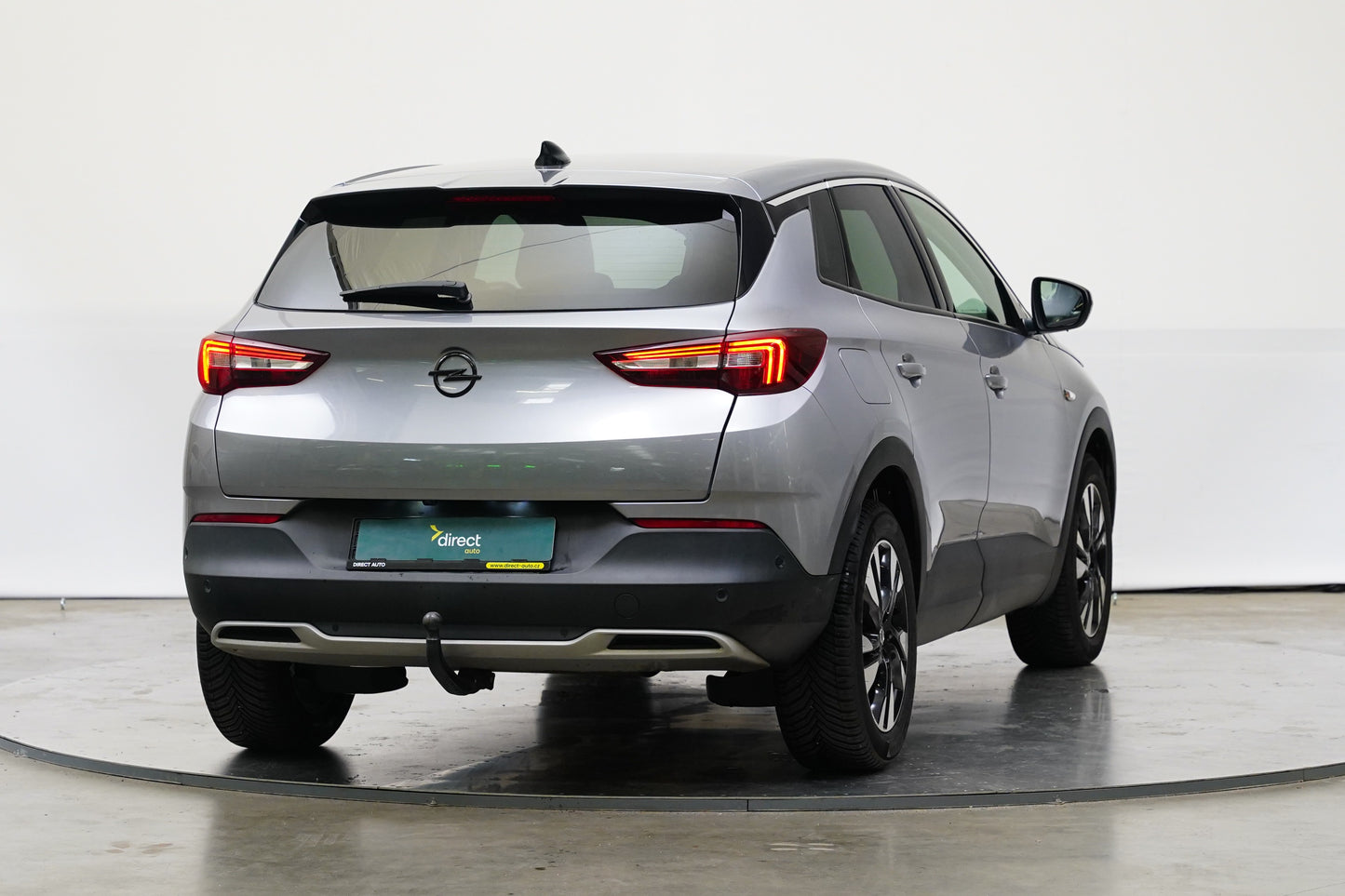 Opel Grandland X 1.2 Turbo 96 kW Business