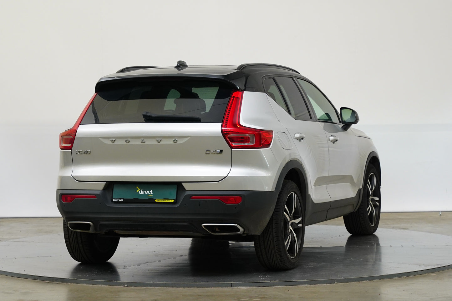 Volvo XC40 2.0 D4 140 kW AWD R-Design