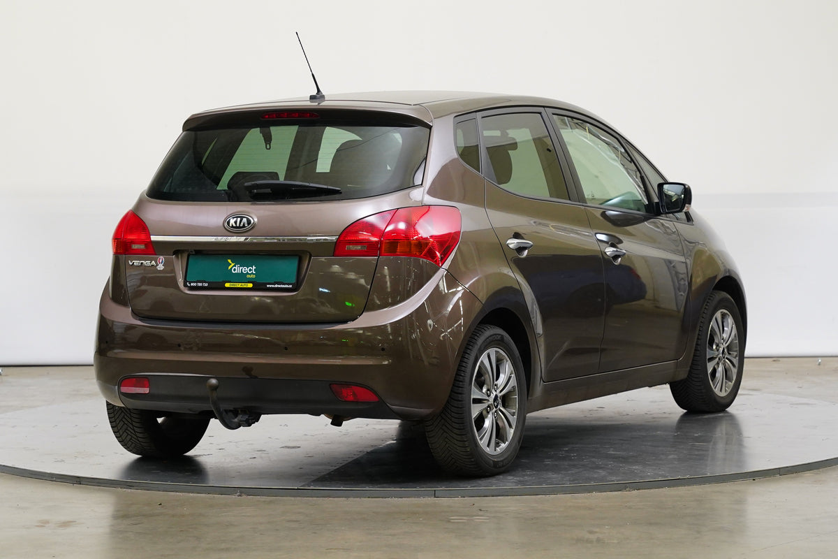 Kia Venga 1.6 i 92 kW CVVT UEFA Euro – foto 2