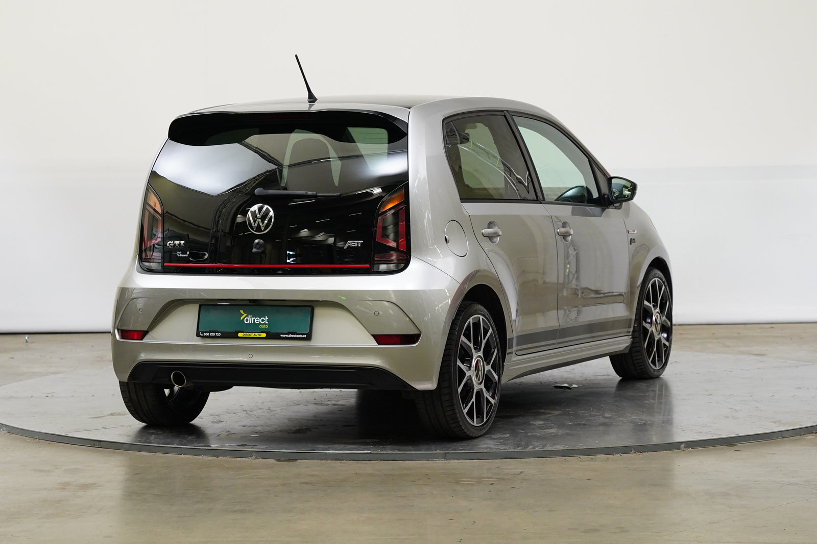 Volkswagen up! 1.0 TSI 85 kW GTI – foto 2