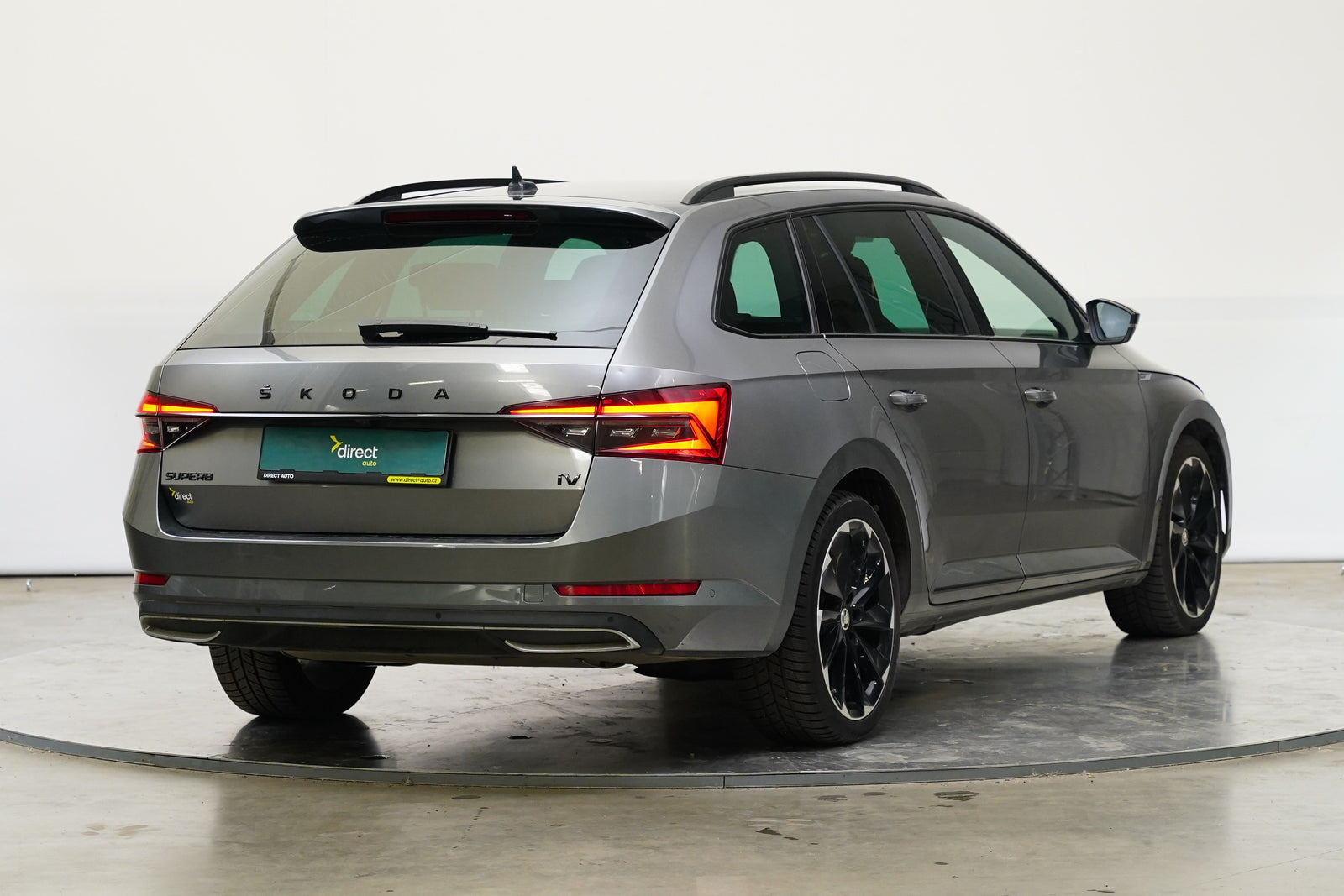 Škoda Superb 1.4 TSI iV 115 kW Sportline – foto 2