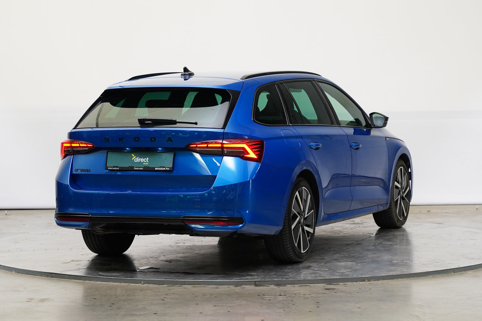 Škoda Octavia 1.5 eTSI 110 kW DSG Sportline – foto 2