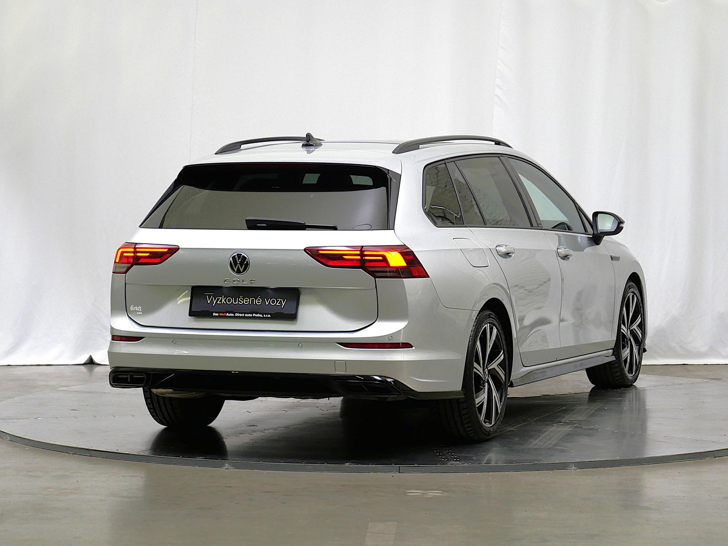 Volkswagen Golf 2.0 TDI 110 kW DSG R-Line