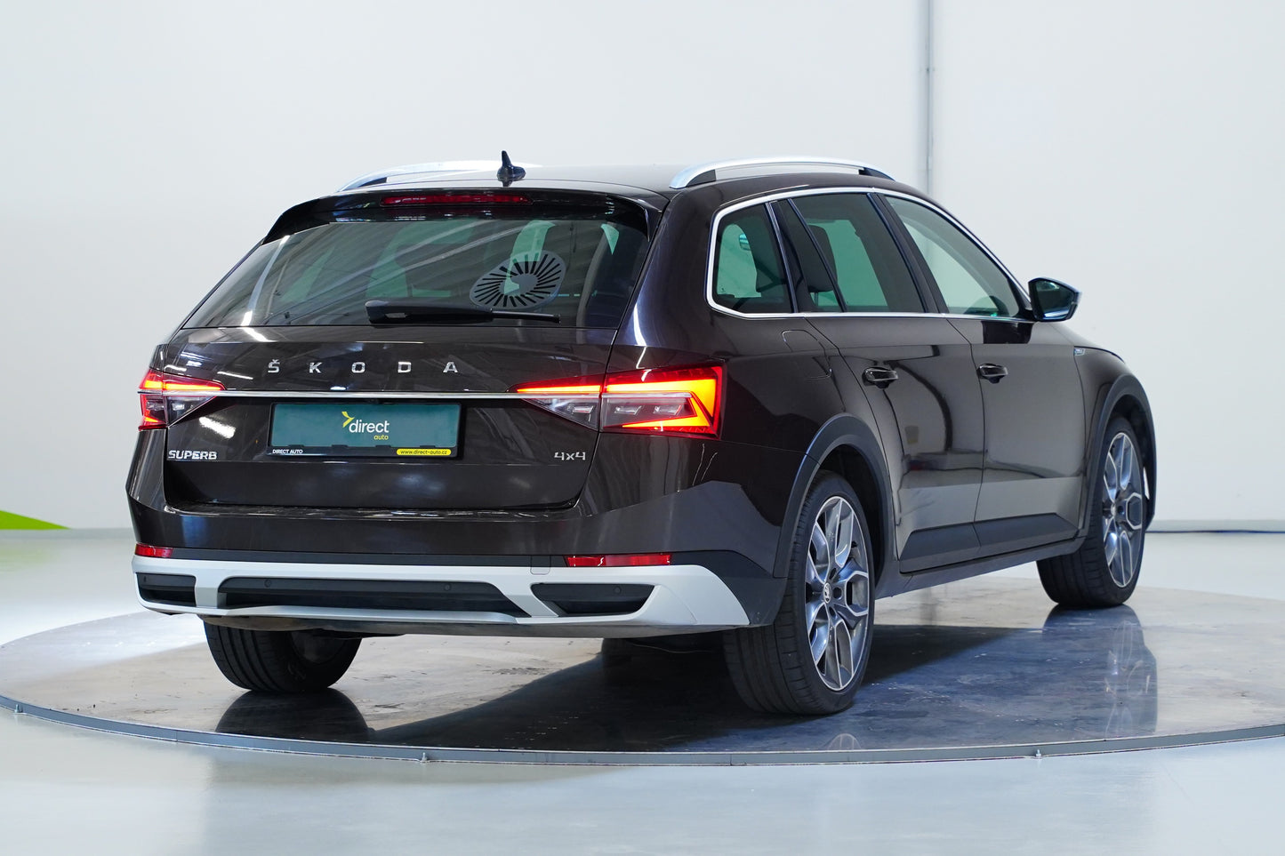 Škoda Superb 2.0 TDI 140 kW DSG Scout