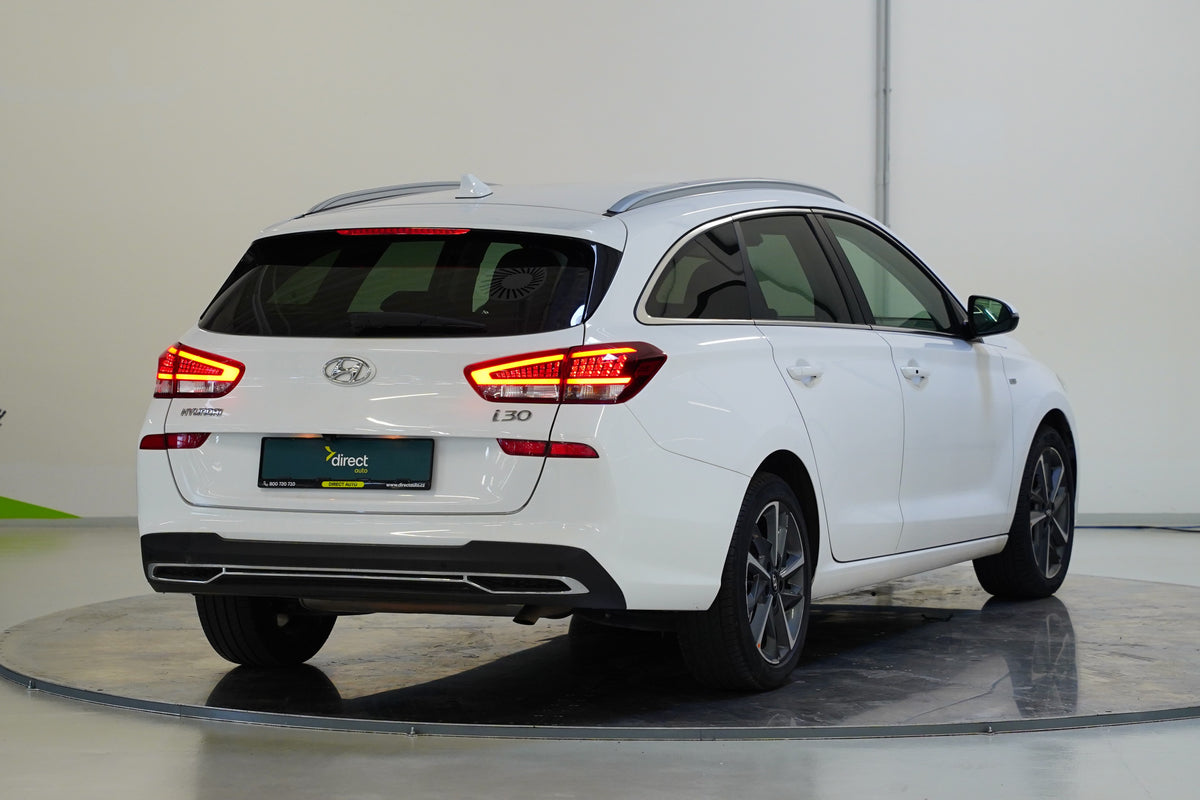 Hyundai i30 1.5 T-GDI 118 kW – foto 2